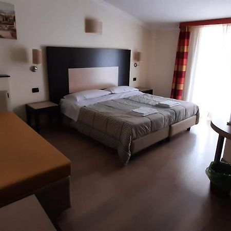 Dades Hotel Castelluccio dei Sauri Bagian luar foto