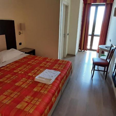 Dades Hotel Castelluccio dei Sauri Bagian luar foto