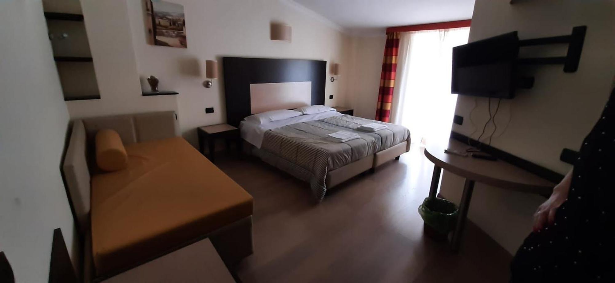 Dades Hotel Castelluccio dei Sauri Bagian luar foto